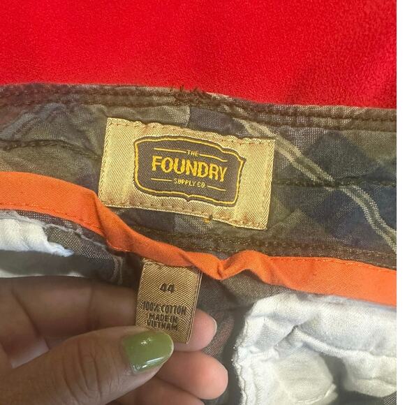 The Foundry Green Plaid Cargo Shorts - Picture 8 of 9